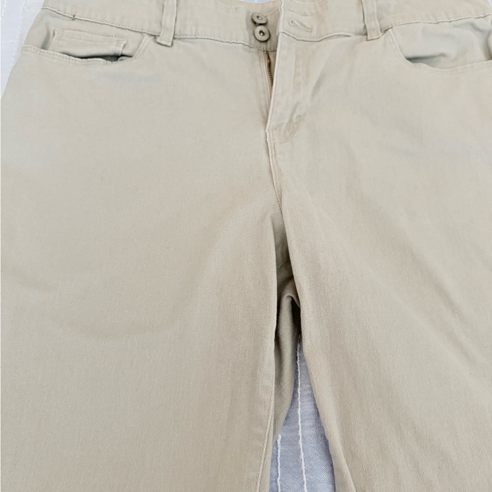 Style & Co. Women's Beige Capris